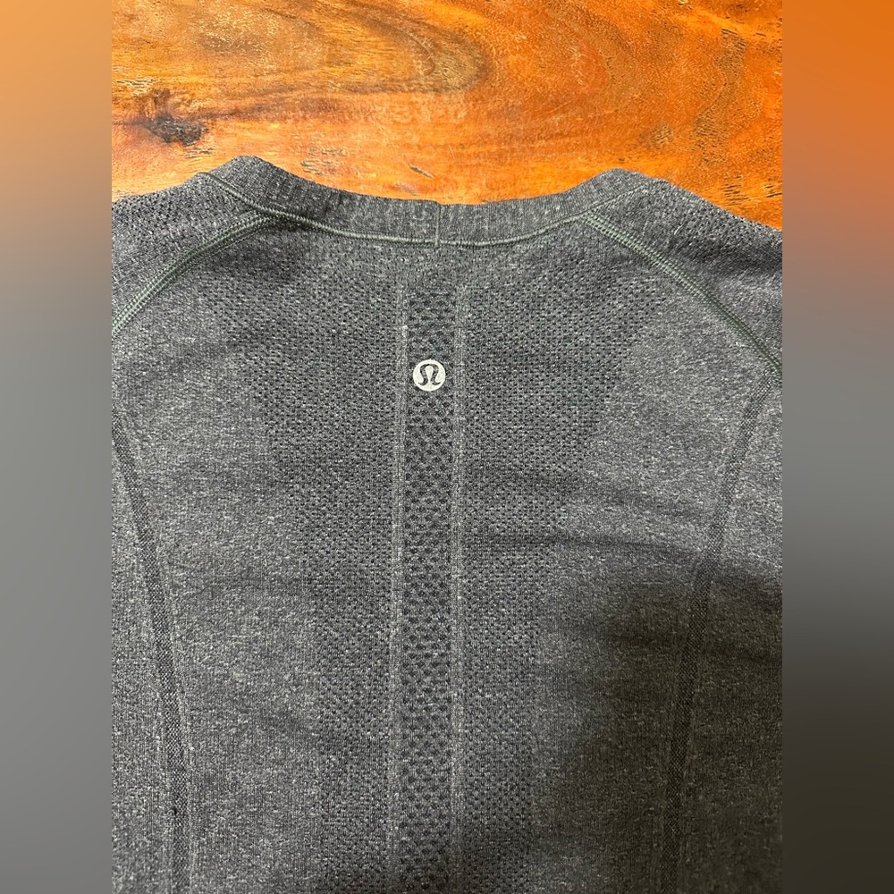 Lululemon Swiftly Tech Tee - Dark Grey - Size 8 - image 6